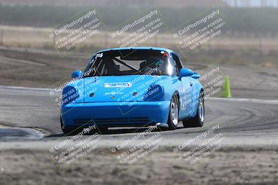 media/Jun-01-2025-PCA Golden Gate (Sun) [[9e4b10205a]]/Club Race/Race (Outside Grapevine)/
